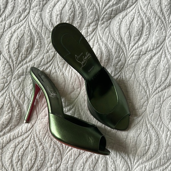 CHRISTIAN LOUBOUTIN Me Dolly 100 Metallic Leather Mules in Green - Picture 2 of 6
